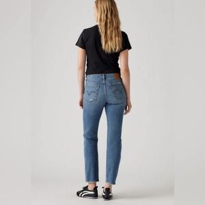 Levi’s Wedgie Straight - Size 26
